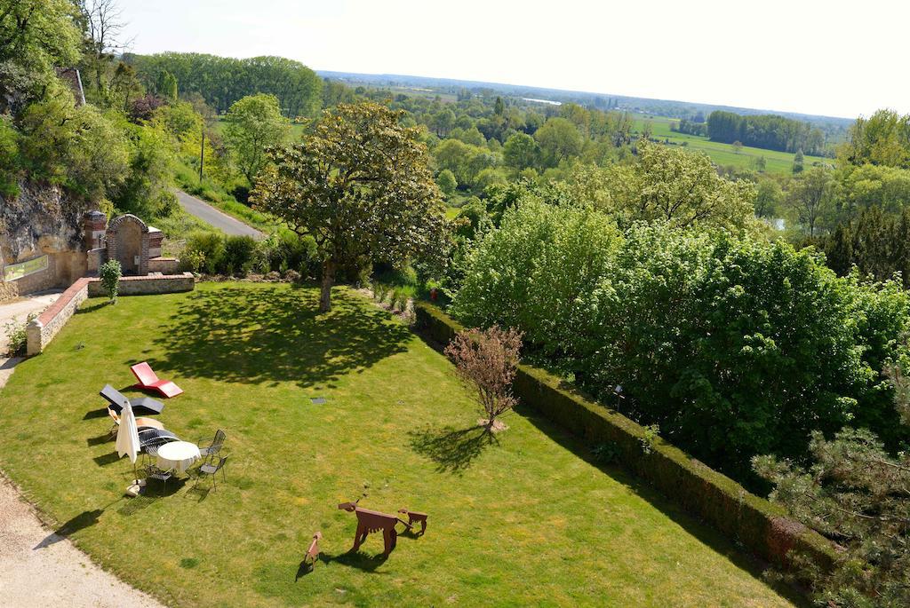 Gites Troglodytes Du Chateau De L'Etoile Vernou-sur-Brenne Экстерьер фото